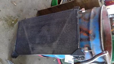 Condensador de aire acondicionado usado se adapta a: camioneta Chevrolet Silverado 1500 2003 grado A Foto 1 de 4