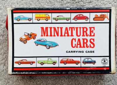 美泰公司玩具制造商 1966 年 Minature 汽车手提箱 — 第 1/4 张图片