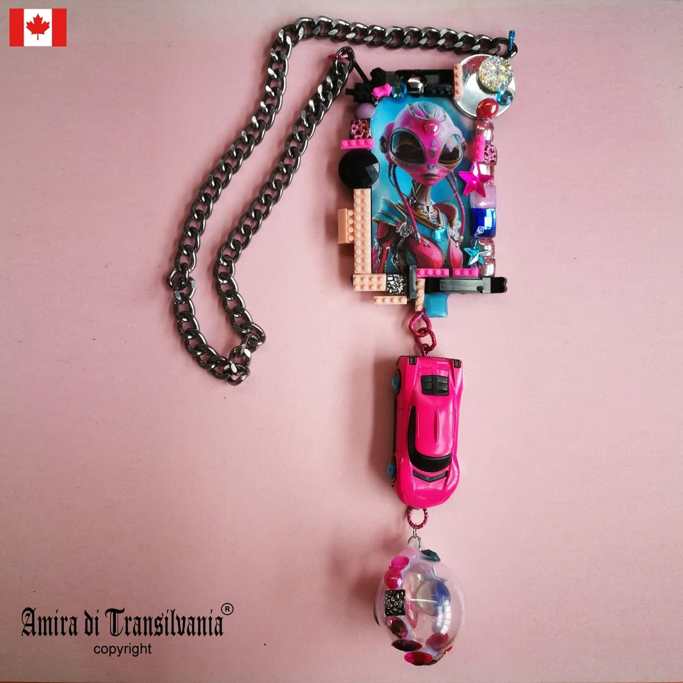 Joyería de fantasía alienígena colgante collar futurista vanguardista amuleto planetario Foto 1 de 4