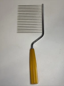 Vint Cake Breaker Metal W/Butterscotch Bakelite Handle - Picture 1 of 5