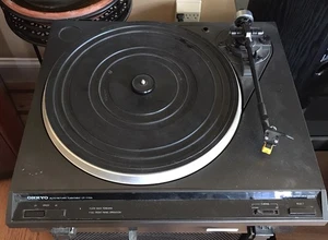 Tocadiscos Onkyo Auto Return Belt Drive CP-1116A Hecho en Japón Necesita Falta Cinturón - Imagen 1 de 15