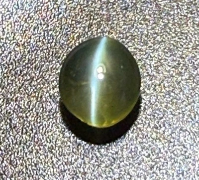 Alejandrita natural ojo de gato con certificación GIA  Foto 1 de 4