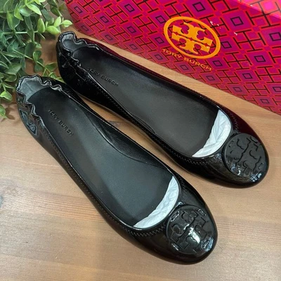 Pisos de ballet de charol de viaje Tory Burch Minnie talla 5,5 Foto 1 de 4