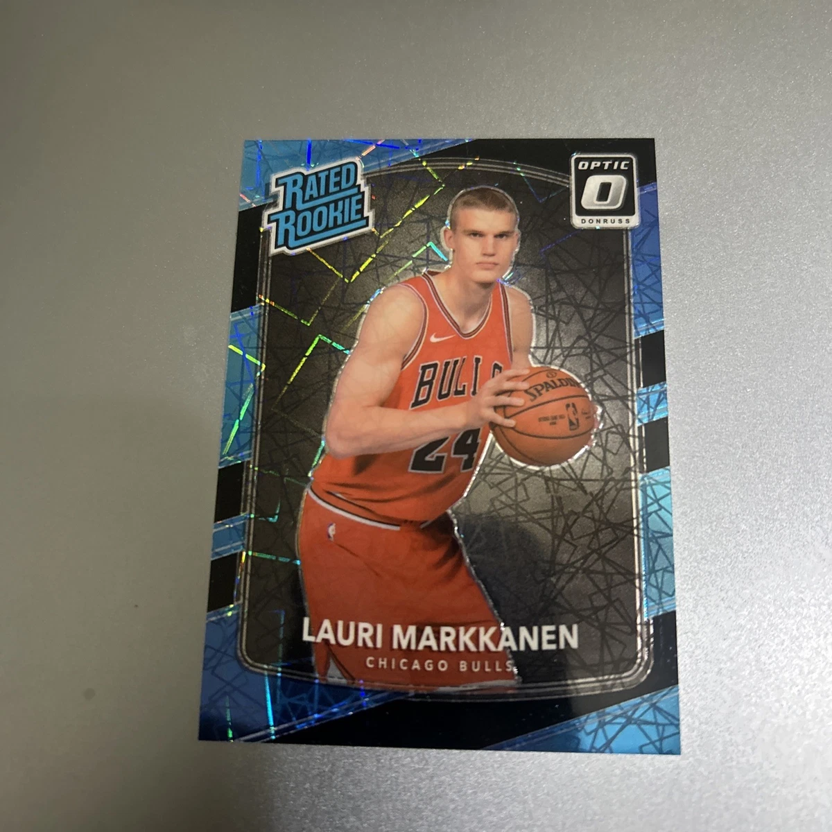Panini Lauri Markkanen Basketball Parallel/Variety Sports Trading