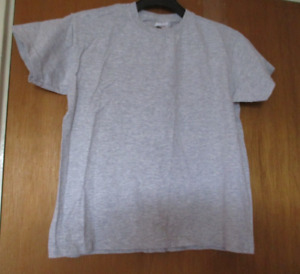 Plain grey Fruit of the loom short sleeved top age 7-8 years