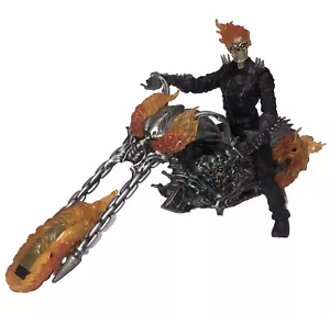 Ultimate Ghost Rider & Flame Cycle 12" Hasbro 2006 Action Figure - Picture 1 of 24
