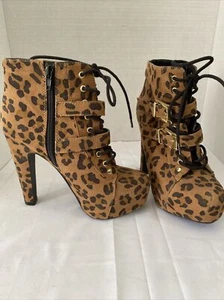 Charlotte Russe Animal Print Suede Laced Up Chunky Heels Ankle Booties Size 6 FG - Picture 1 of 16