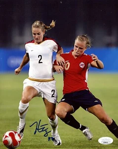 Foto 8x10 firmada/autografiada de fútbol femenino de Estados Unidos Heather Mitts JSA 153861 - Imagen 1 de 2
