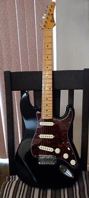Samick Stratocaster Korean 1990's - Image 1 of 3