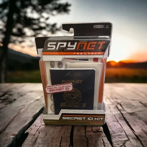 Real Tech SpyNet Passport Secret ID Kit 11 Stück Brandneu Versiegelt - Bild 1 von 4