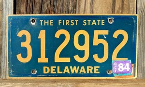1984 DELAWARE Expired License Plate 312952 (#DE00001) - Picture 1 of 1