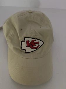 Cappello berretto Kansas City Chiefs NFL beige ricamato regolabile leggero - Foto 1 di 4