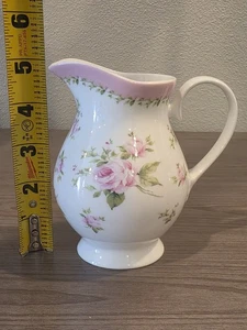 Pink Roses Creamer By Ashdene - Fine Bone China - Picture 1 of 7