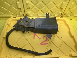 2001-2002 Toyota 4Runner Evap Fuel Gas Canister Box Charcoal 77740-35482 OEM - Foto 1 di 10