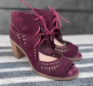 Vince Camuto Tarita Lace Up Burgundy Suede Heel Sandal Sugar Plum Sz 6 - Used - Picture 1 of 12