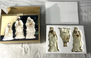 Vintage Bon Ton Jade Porcelain Nativity set Gold Accent 3 Wise Men original box - Picture 1 of 23