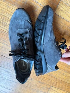 Naot 11 Women's EU 42 Gray Suede Oxford Sneakers Shoes Gorgeous! Worn ONCE! - Picture 1 of 10