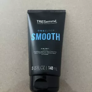Tresemme One Step GLATTE 5-in-1 glättende Creme 5 Oz. - Bild 1 von 2