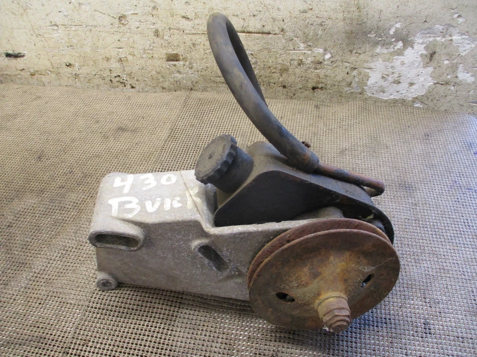 Buick Riviera & Riviera GS 430 455 1967 68 69 70 bomba de dirección asistida y soporte Foto 1 de 4