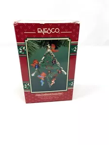 Enesco Fine Feste Piumate Topo Ornamento di Natale 4° Nutrire gli Uccellini - Foto 1 di 12