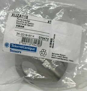 XUZA118 Mounting Bracket For Sensors Telemecanique (29)