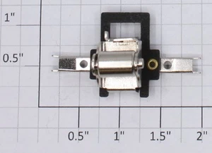Lionel 418T-34 Pickup Roller, Bracket, and Crossbar Assembly - Picture 1 of 3