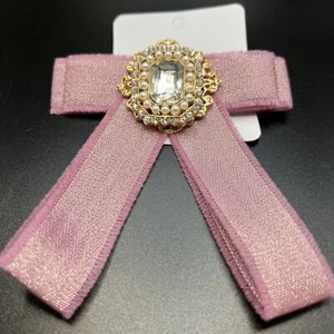 Brooch Imitation Pearl Acrylic Retro Bow Tie Vintage Fashion Pink Rose Gold - Picture 1 of 4