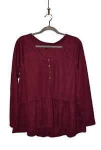 KENSIE NEW $48 Long Sleeve Peplum Hem Thermal Henley Top Wine Medium - Picture 1 of 3