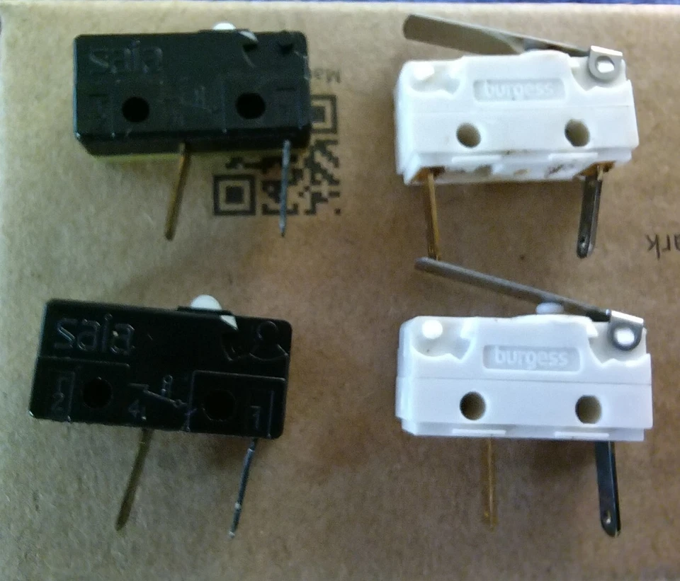 (657) 4 micro pulsadores. 2x XCG55-8121. 2x V4NST9C2Y1XUL - Imagen 1 de 2