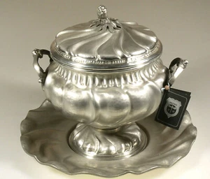 (PRL) ZUPPIERA PELTRO OSVALDO MONTI CON COPERCHIO + VASSOIO SOTTOZUPPIERA ITALY - Picture 1 of 7