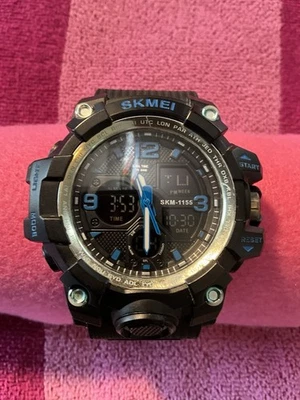 SKMEI Men’s Chronograph Water Resistant 50M 5ATM SKM 1155 Shock Resistant Watch - Image 1 of 4