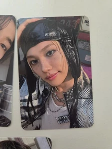 Felix Stray Kids AppleMusic POB Fotokartenalbum "DO IT" offizielle Plattform - Bild 1 von 2