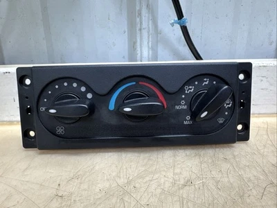 International Prostar 3827580C1 Temperature Control - Image 1 of 4