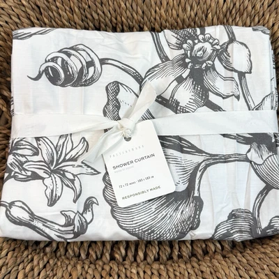 CORTINA DE CHUVEIRO POTTERY BARN PIPPA 72" SQ ~ ALGODÃO PRETO/BRANCO - Imagem 1 de 4