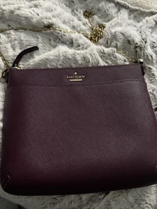 Kate Spade Umhängetasche Aubergine mit Goldkette - Bild 1 von 9