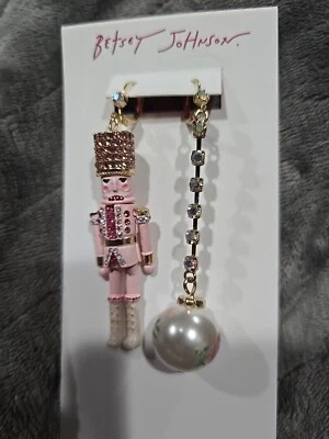 Pendientes colgantes cascanueces rosa Betsey Johnson desajustes vacaciones de Navidad ¡NUEVOS! Foto 1 de 4