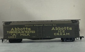 Athearn - Abbotts Alderney Daries - 50' Express Reefer + Wgt # 4 - Picture 1 of 6
