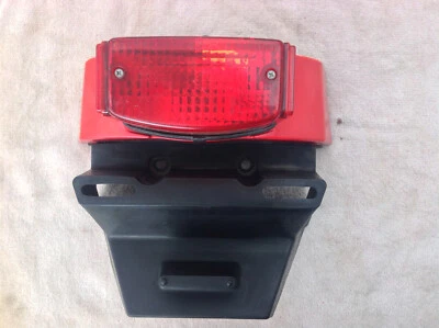 Luz trasera aerodinámica Honda NB50 1983 Foto 1 de 4