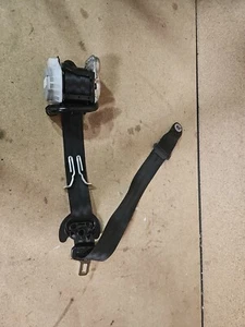 AUDI A3 S3 RS3 8V DRIVER SIDE FRONT 5 DOOR SEATBELT 8V5857706E 2013-2016 - Picture 1 of 11