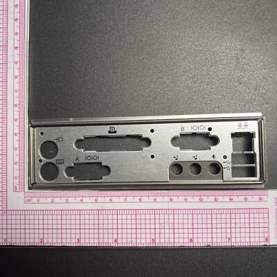 Protector de E/S ATX para placa base desconocida placa posterior de E/S Foto 1 de 2