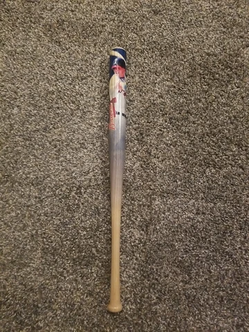 2003 Chipper Jones mini bat, MLB Players Choice 18 inches Cover
