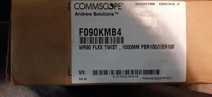F090KMB4 FlexTwist® Flexible Twist for WR90, 10.7–11.7 GHz, with interface types - Picture 1 of 5