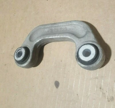 Barra estabilizadora delantera para Audi A6 A8 Quattro 4E0411317F Foto 1 de 3