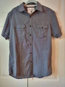 Men's Shirt Size Medium Button Up Short Sleeve Gray Collar Coastal Pockets - Picture 1 of 13
