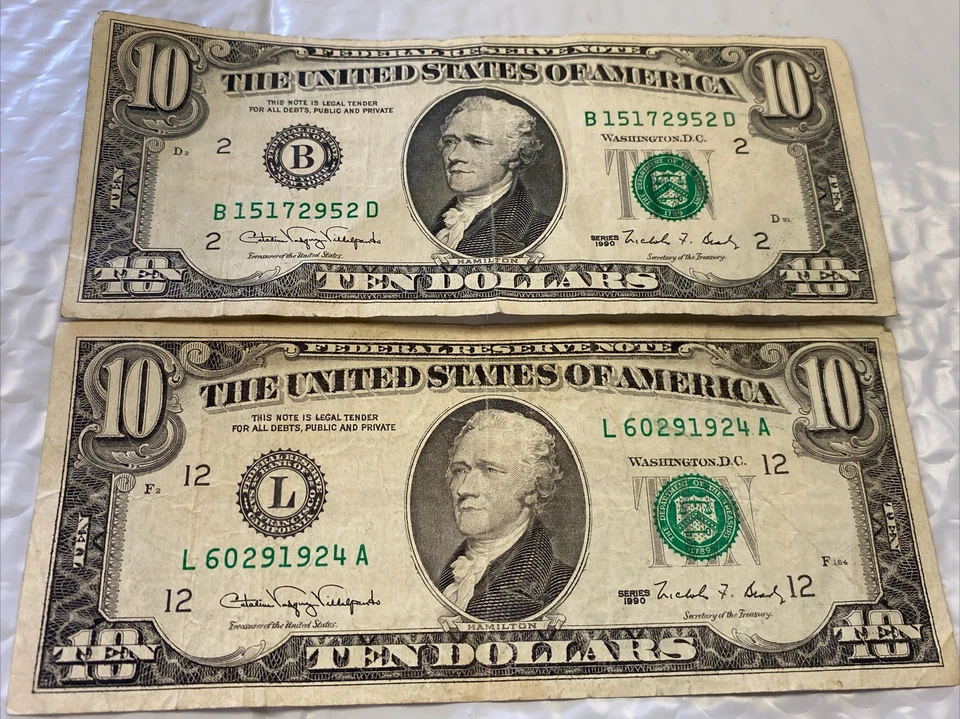 1990 2 $10 Bills VINTAGE Federal Reserve Note B15172952d - L60291924A Repeat N - Image 1 of 4