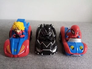 Marvel Super Heroes 3 Autos u.a. Spiderman Batman Pull Back Friction - Bild 1 von 6