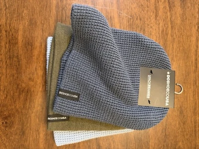 Paquete de tres gorros de punto de gorro DC Shoes Foto 1 de 3