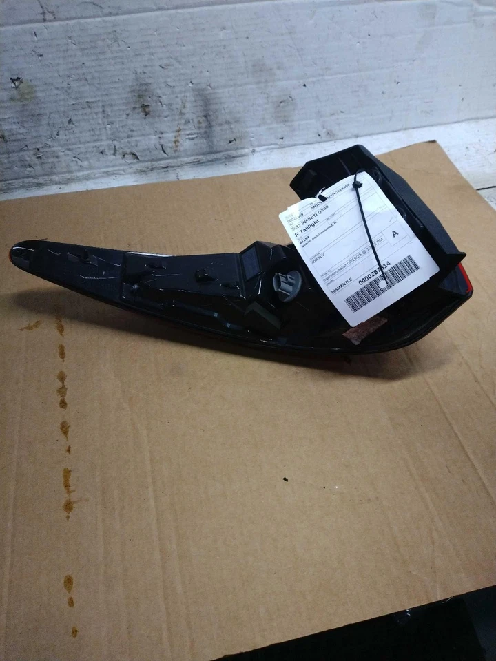 Conjunto de luz trasera derecha usado se adapta a: Infiniti QX60 2017 cuarto montado en panel Ri Foto 1 de 4