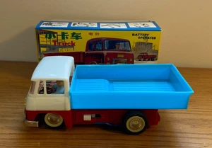 ME 735 HINO LOW SIDED TRUCK BATTERY OPERATED TOY CHINA MA-13 - Picture 1 of 13