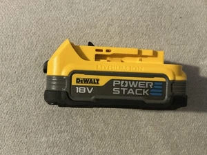 DeWalt Powerstack Akku 1,7 Ah ( Defekt) - Bild 1 von 5